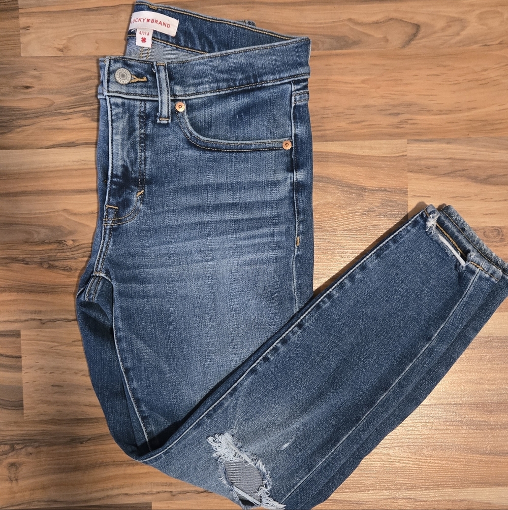 Lucky Brand Dark Wash Distressed Skinny Jeans Size 4/27 - Picture 3 of 5